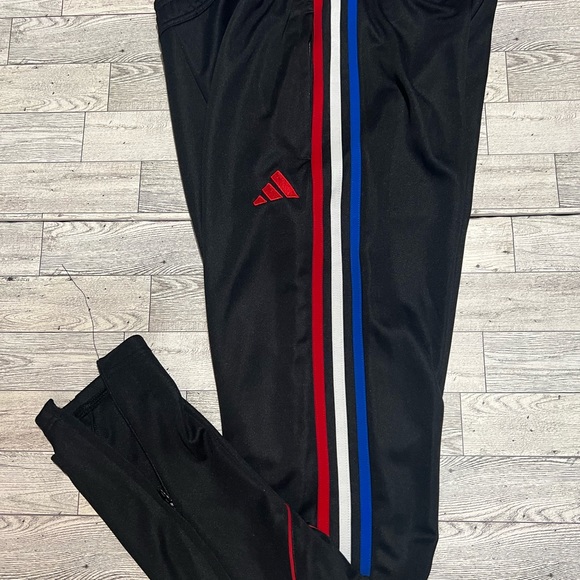 Women Adidas pants - Picture 3 of 4